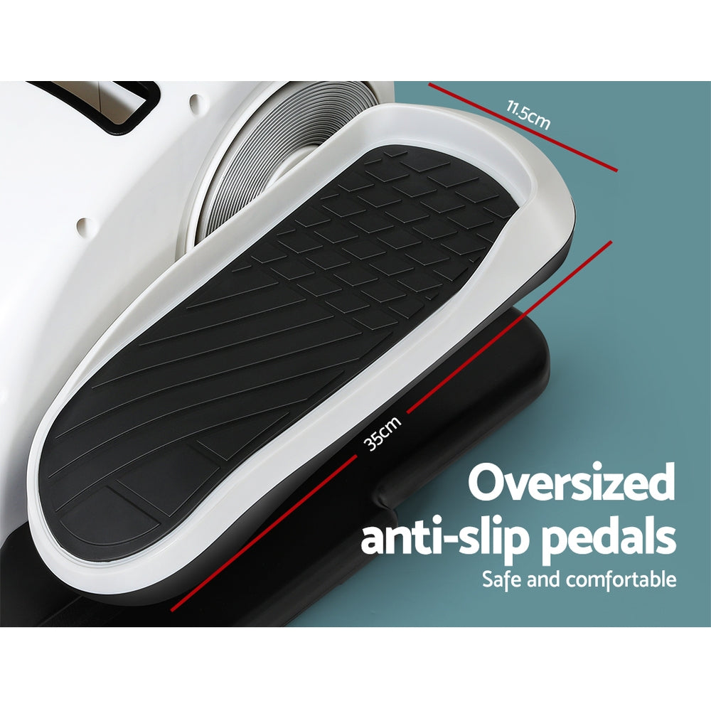 Oversized anti-slip pedals with measurements on a white background